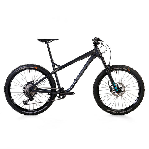 AKA 27.5 XT Gunpowder Black Flash