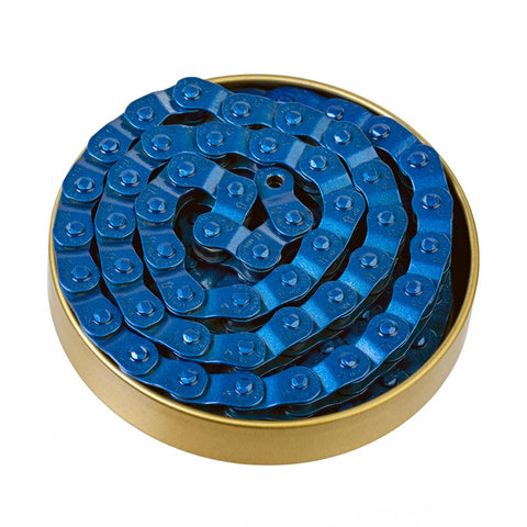 Coloured Slink Chainentirely from 1/2 links.