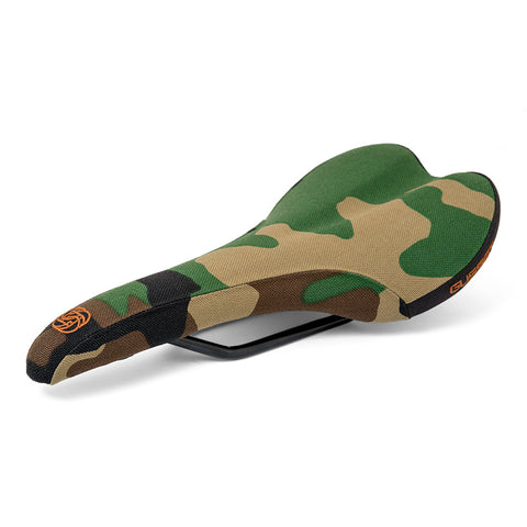 R-Series Saddle - Camouflage