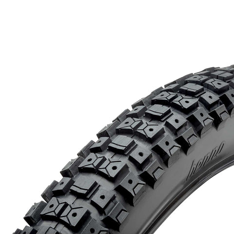 Knobby Dirt Tyre