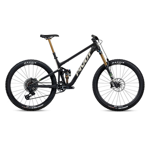 Pivot Cycles Switchblade Pro X0 AXS / Stealth Mojave