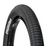 Hammerhead Trail TyreMike "Hucker" Clark's signature "Hammerhead" tyre.